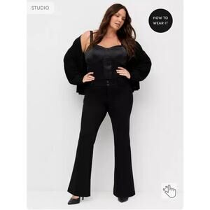 TORRID Trouser Bootcut Ponte Pant in Deep Black.